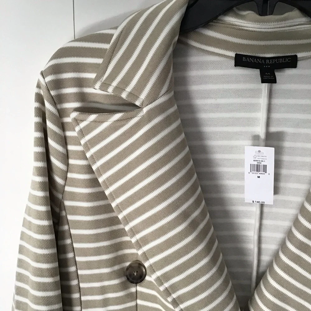 NWT Women’s Banana Republic Pique Knit double Breasted Blazer Jacket M - Picture 8 of 9